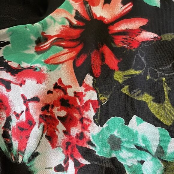 Worthington loose fit sheer floral front tie long sleeve, button front tunic. - Picture 8 of 10